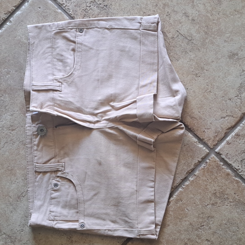 EUC shorts size 7